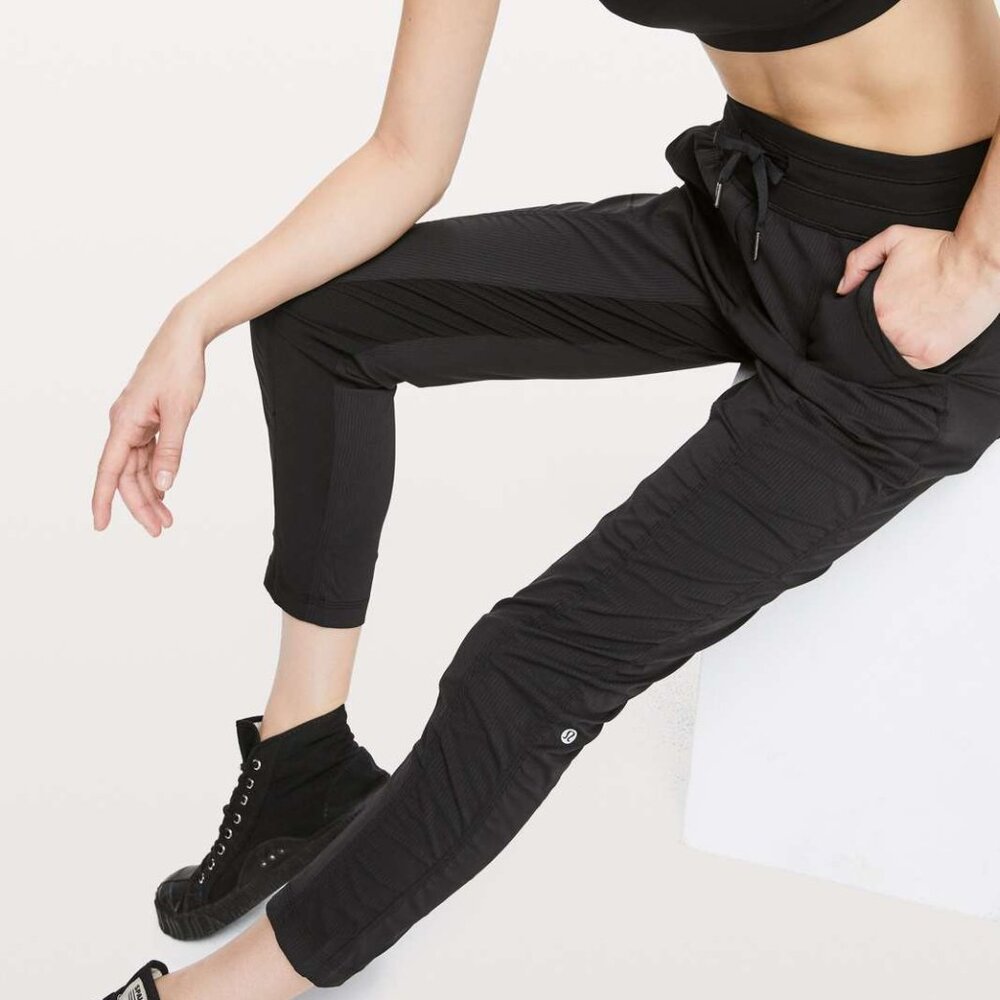 Lululemon Street To Studio Pant II *Unlined 25"